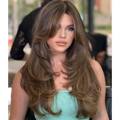 Long Butterfly Layers for Wavy Hair